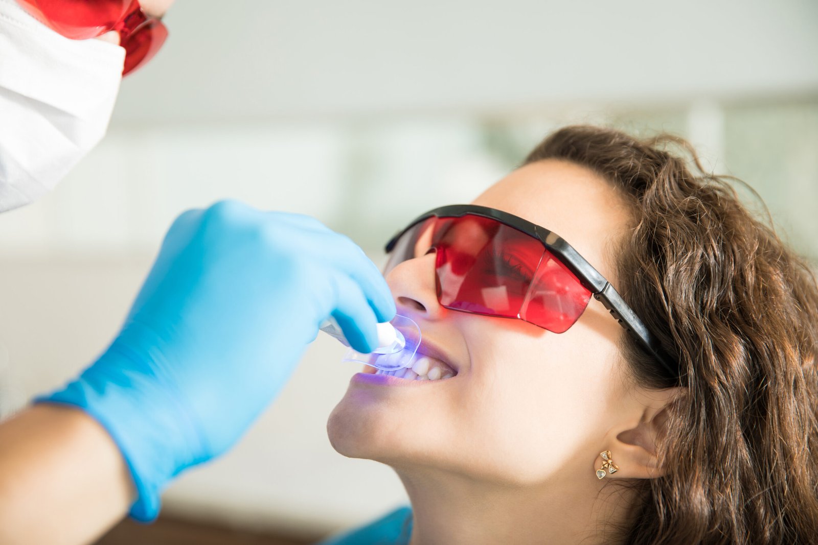 Teeth Whitening in Shapur